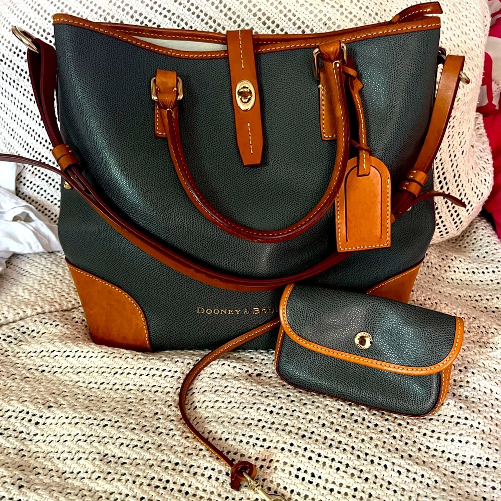 Dooney and Bourke 2 pc set